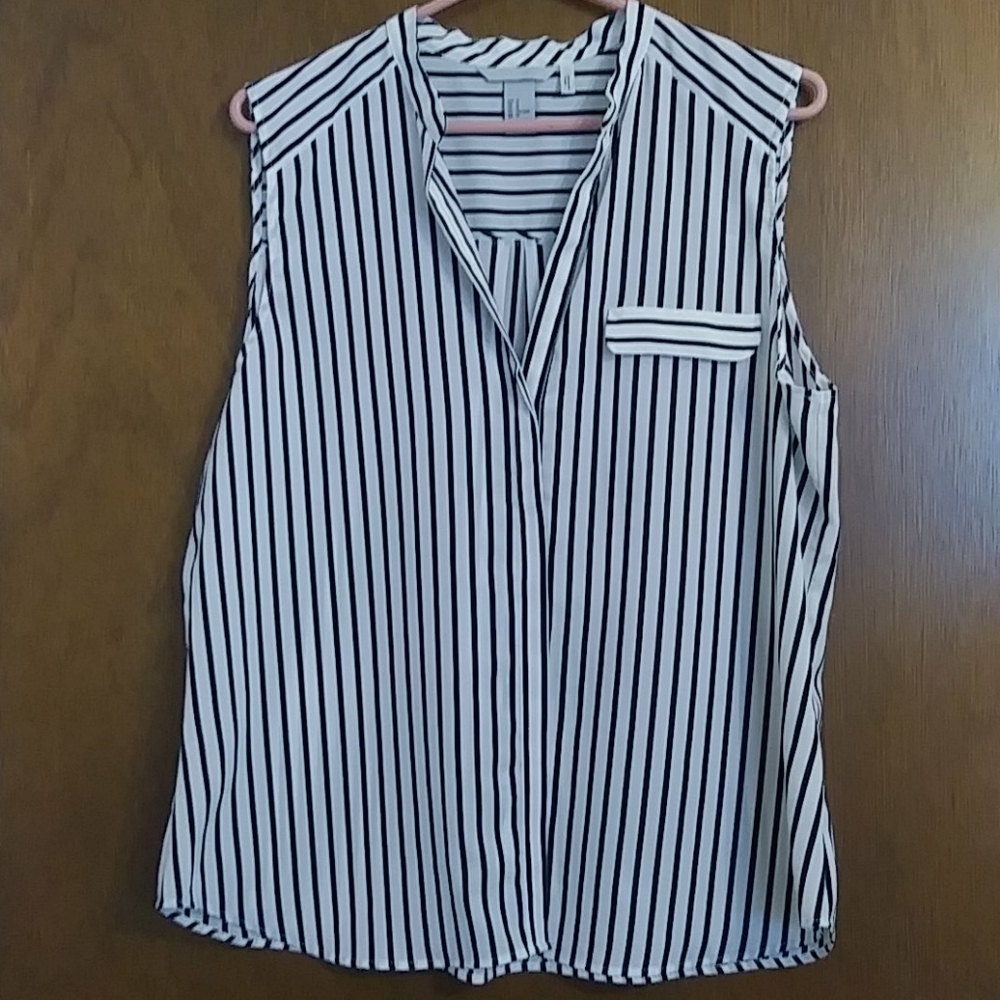 H&M semi sheer sleeveless blouse